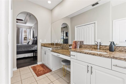 House in Winter Haven, Florida 3 bedrooms, 151.62 sq.m. № 2225623 - photo 19