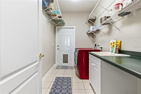 House in Winter Haven, Florida 3 bedrooms, 151.62 sq.m. № 2225623 - photo 28