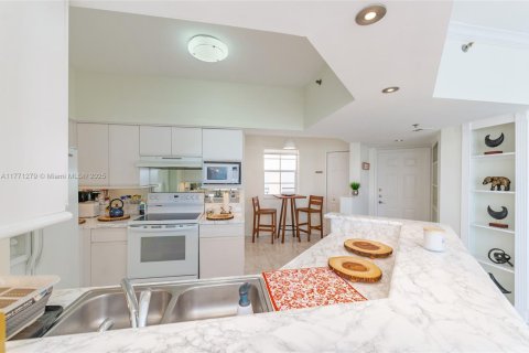 Condo in Aventura, Florida, 2 bedrooms  № 1943571 - photo 26