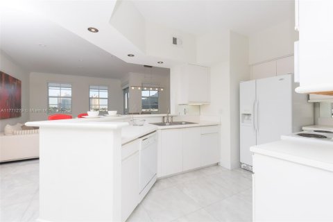 Condo in Aventura, Florida, 2 bedrooms  № 1943571 - photo 6