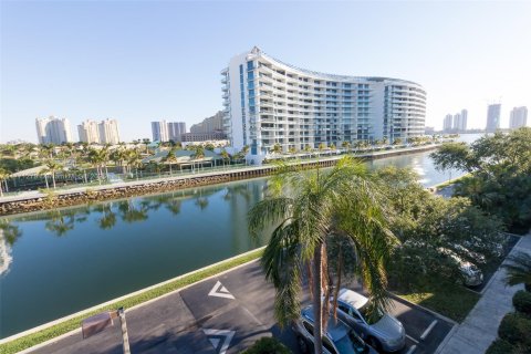 Condo in Aventura, Florida, 2 bedrooms  № 1943571 - photo 3