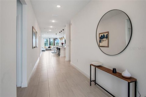Villa ou maison à vendre à Orlando, Floride: 4 chambres, 194.35 m2 № 1658234 - photo 4