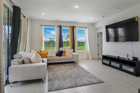 Villa ou maison à vendre à Orlando, Floride: 4 chambres, 194.35 m2 № 1658234 - photo 8