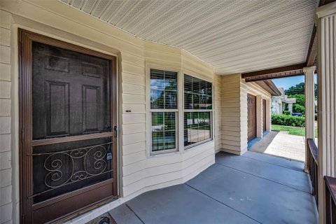 House in New Port Richey, Florida 2 bedrooms, 121.52 sq.m. № 2151601 - photo 8