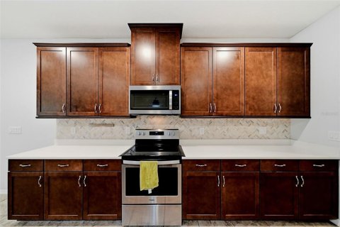 Adosado en venta en Lutz, Florida, 3 dormitorios, 186.08 m2 № 2221040 - foto 11