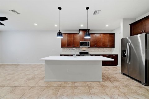 Adosado en venta en Lutz, Florida, 3 dormitorios, 186.08 m2 № 2221040 - foto 10