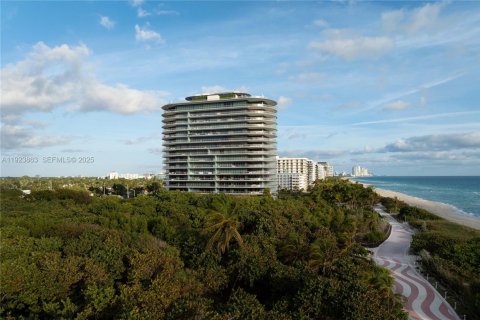 Купить кондоминиум в Майами-Бич, Флорида 3 спальни, 229.19м2, № 1982155 - фото 19