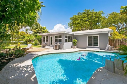 House in Wilton Manors, Florida 3 bedrooms, 165.37 sq.m. № 1874783 - photo 6