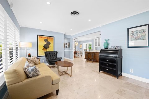 House in Wilton Manors, Florida 3 bedrooms, 165.37 sq.m. № 1874783 - photo 10