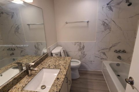 Copropriété à louer à Lauderhill, Floride: 1 chambre, 76.37 m2 № 2008022 - photo 3