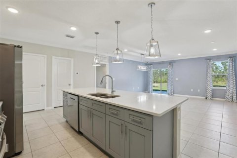 House in Indian lake estates, Florida 4 bedrooms, 187.48 sq.m. № 2097192 - photo 7