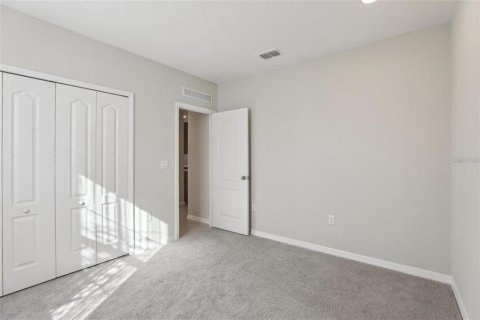 House in Indian lake estates, Florida 4 bedrooms, 187.48 sq.m. № 2097192 - photo 14