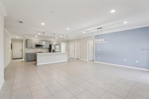 House in Indian lake estates, Florida 4 bedrooms, 187.48 sq.m. № 2097192 - photo 6