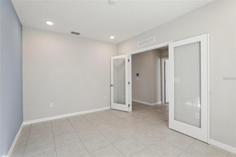 House in Indian lake estates, Florida 4 bedrooms, 187.48 sq.m. № 2097192 - photo 12
