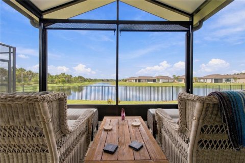 Villa ou maison à Poinciana, Floride 2 chambres, 127 m2 № 2400226