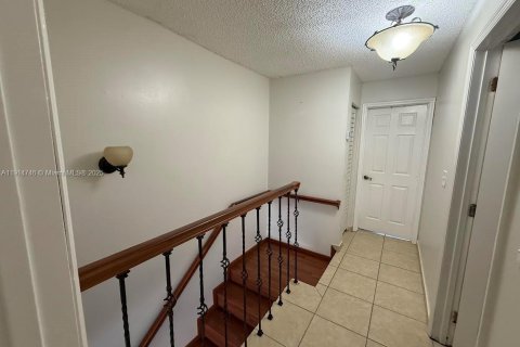 Купить кондоминиум в Хайалиа Гарденс, Флорида 2 спальни, 95.22м2, № 1970230 - фото 7