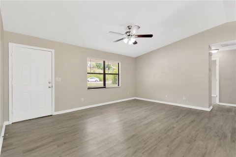 Villa ou maison à vendre à Deltona, Floride: 3 chambres, 108.51 m2 № 1784295 - photo 14