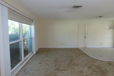Villa ou maison à vendre à Sun City Center, Floride: 2 chambres, 138.33 m2 № 2430836 - photo 12