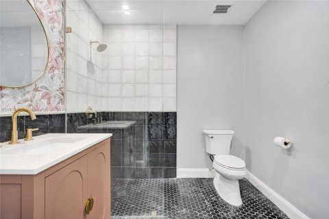 House in North Miami Beach, Florida 4 bedrooms, 243.31 sq.m. № 1787269 - photo 20