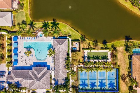 Villa ou maison à vendre à Bradenton, Floride: 3 chambres, 170.2 m2 № 2403292 - photo 5