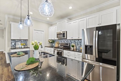 Villa ou maison à vendre à Bradenton, Floride: 3 chambres, 170.2 m2 № 2403292 - photo 11