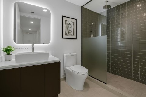 Condo in Miami, Florida  № 1920148 - photo 7