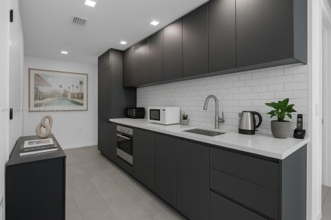 Condo in Miami, Florida  № 1920148 - photo 8