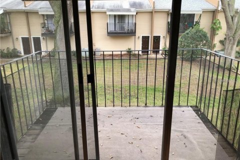 Townhouse in Tampa, Florida 2 bedrooms, 126.72 sq.m. № 2215288 - photo 4