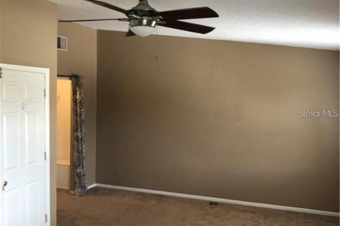 Townhouse in Tampa, Florida 2 bedrooms, 126.72 sq.m. № 2215288 - photo 7