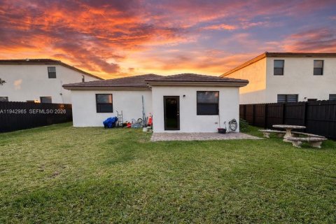 Villa ou maison à vendre à Miami, Floride: 3 chambres, 176.89 m2 № 2059792 - photo 14