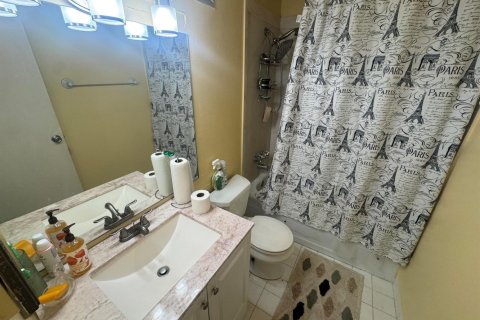 Condominio en venta en Lauderhill, Florida, 2 dormitorios, 101.45 m2 № 2182478 - foto 11
