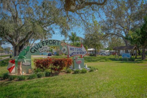Land in Gulfport, Florida № 2231336 - photo 7