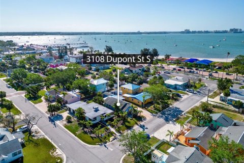 Terreno en Gulfport, Florida № 2231336