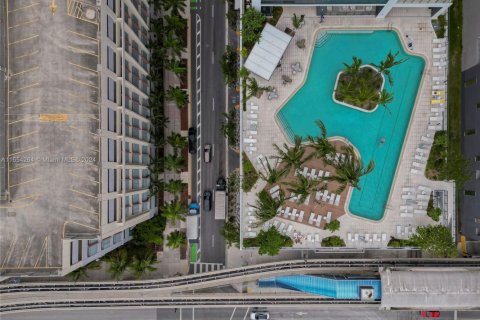 Condominio en alquiler en Miami, Florida, 2 dormitorios № 2060050 - foto 5