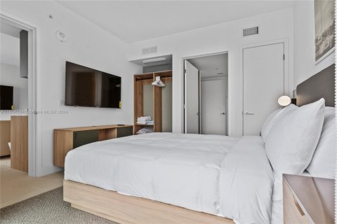 Condominio en alquiler en Miami, Florida, 2 dormitorios № 2060050 - foto 22