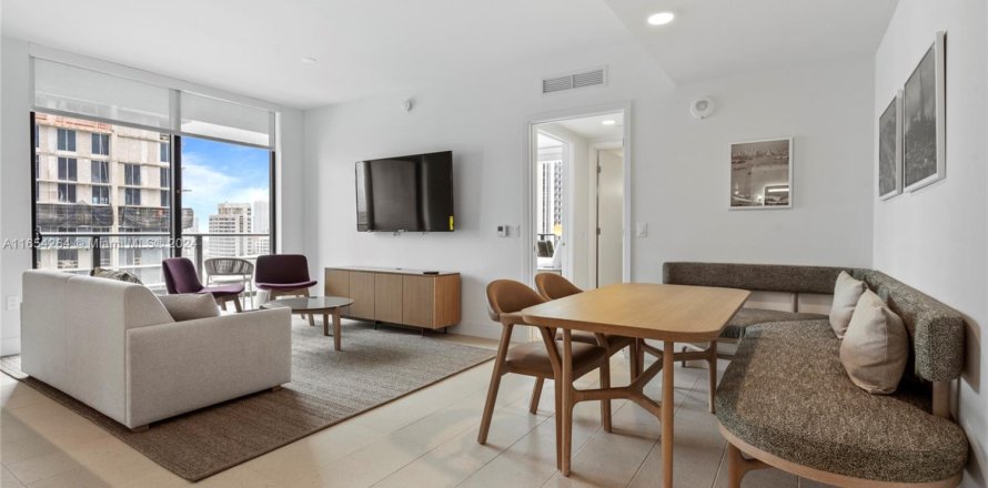 Condominio en Miami, Florida, 2 dormitorios  № 2060050