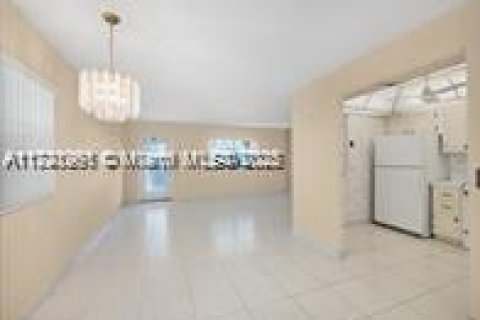 Condo in Delray Beach, Florida, 1 bedroom  № 1702418 - photo 7
