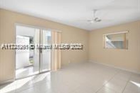 Condo in Delray Beach, Florida, 1 bedroom  № 1702418 - photo 9