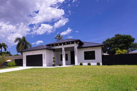 House in Lake Worth, Florida 3 bedrooms, 204.94 sq.m. № 2176981