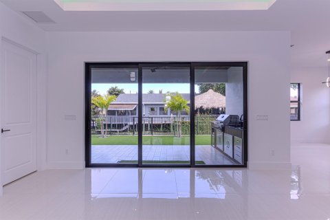 House in Lake Worth, Florida 3 bedrooms, 204.94 sq.m. № 2176981 - photo 16
