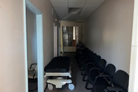 Immobilier commercial à louer à Belleview, Floride: 531.03 m2 № 2412717 - photo 4