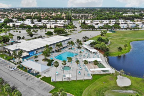 Condominio en venta en Delray Beach, Florida, 2 dormitorios, 82.03 m2 № 846552 - foto 1