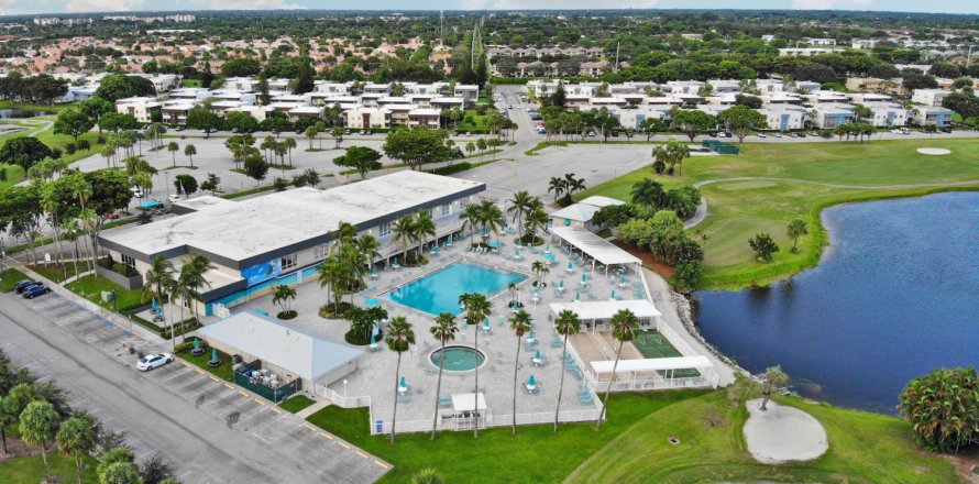 Condominio en Delray Beach, Florida, 2 dormitorios  № 846552