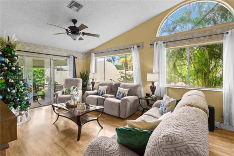 Villa ou maison à vendre à Margate, Floride: 3 chambres, 129.6 m2 № 1987678 - photo 4