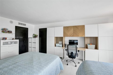 Купить кондоминиум в Майами, Флорида 2 спальни, 130.81м2, № 1961061 - фото 29