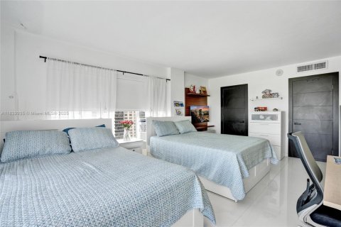 Купить кондоминиум в Майами, Флорида 2 спальни, 130.81м2, № 1961061 - фото 28
