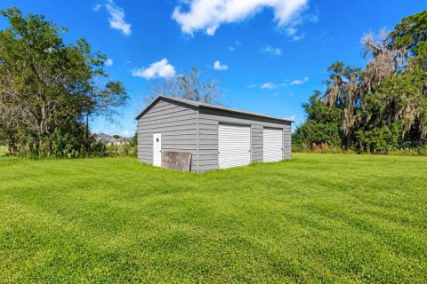 House in Sanford, Florida 4 bedrooms, 309.18 sq.m. № 2427035 - photo 25