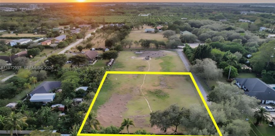 Земельный участок в Хомстед, Флорида № 2033198