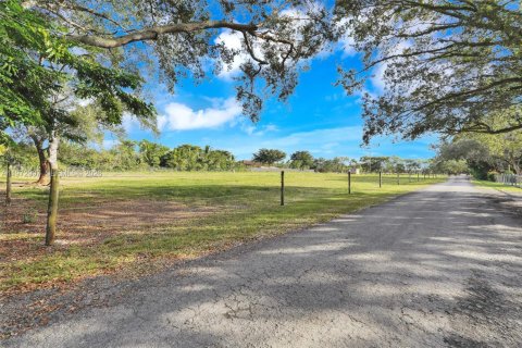 Купить земельный участок в Хомстед, Флорида № 2033198 - фото 9