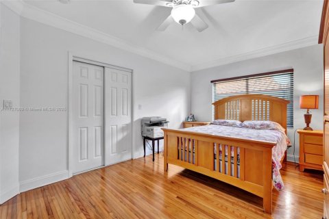 House in Miami, Florida 3 bedrooms, 158.96 sq.m. № 1477208 - photo 22